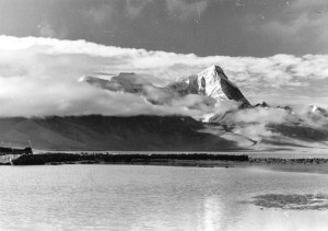 Jhomolhari Jhomolhari and Rham-chu Lake