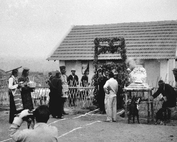 HHDL in BYLAKUPPE 1963_M